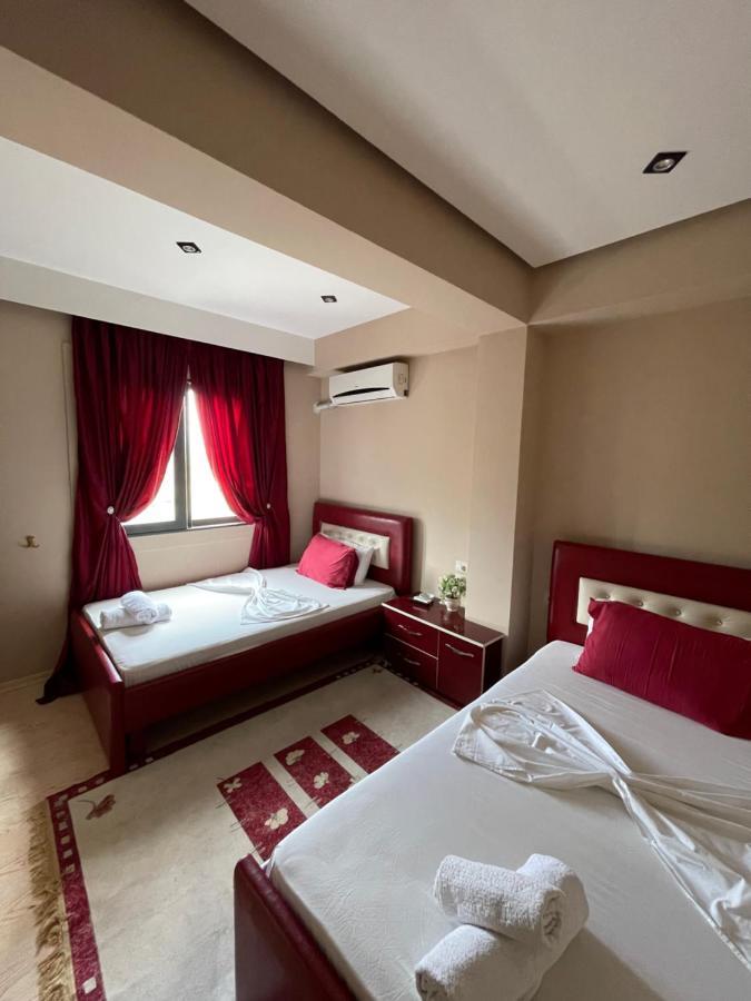 Hotel Selfo Dervician Экстерьер фото