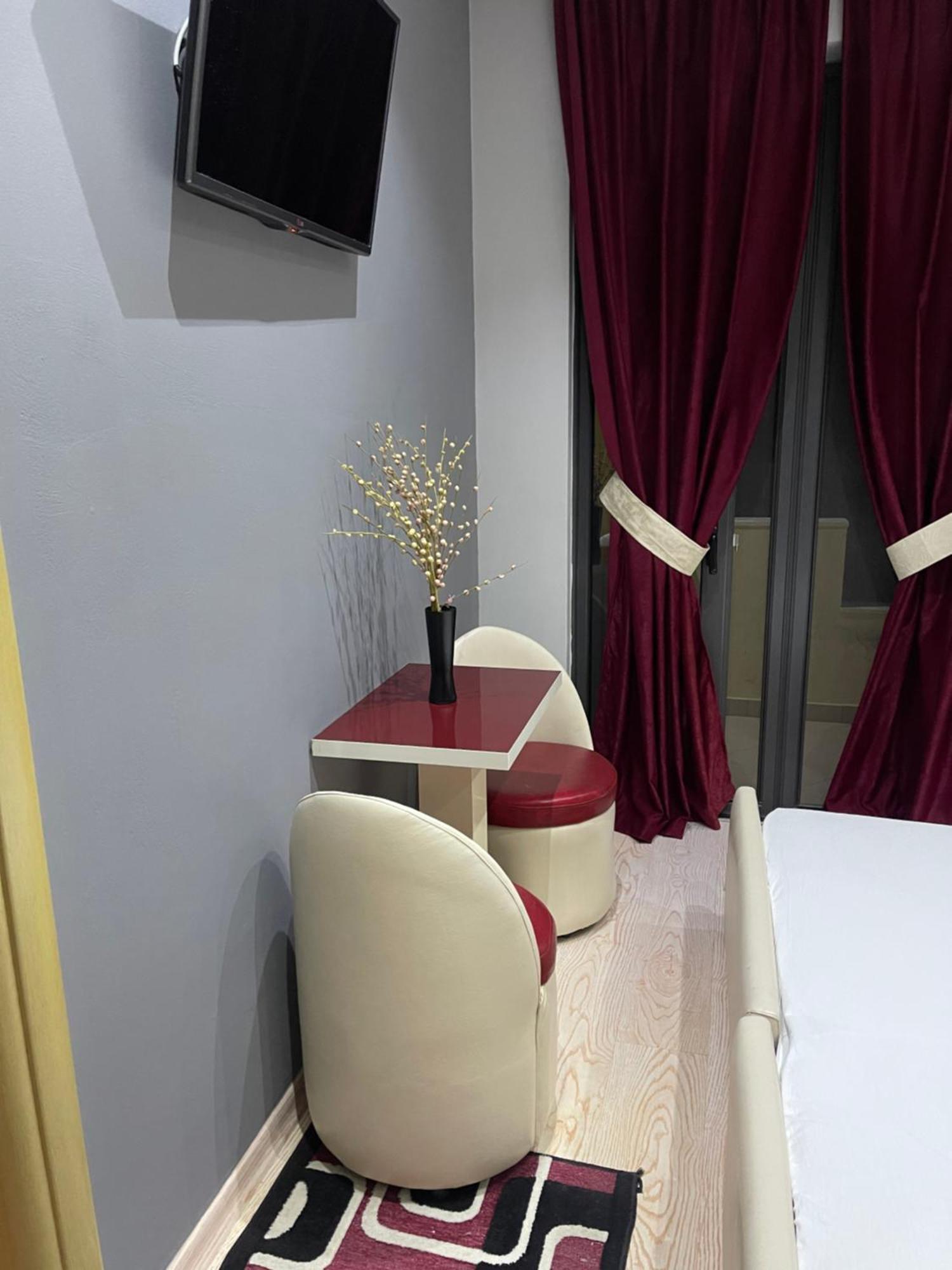 Hotel Selfo Dervician Экстерьер фото