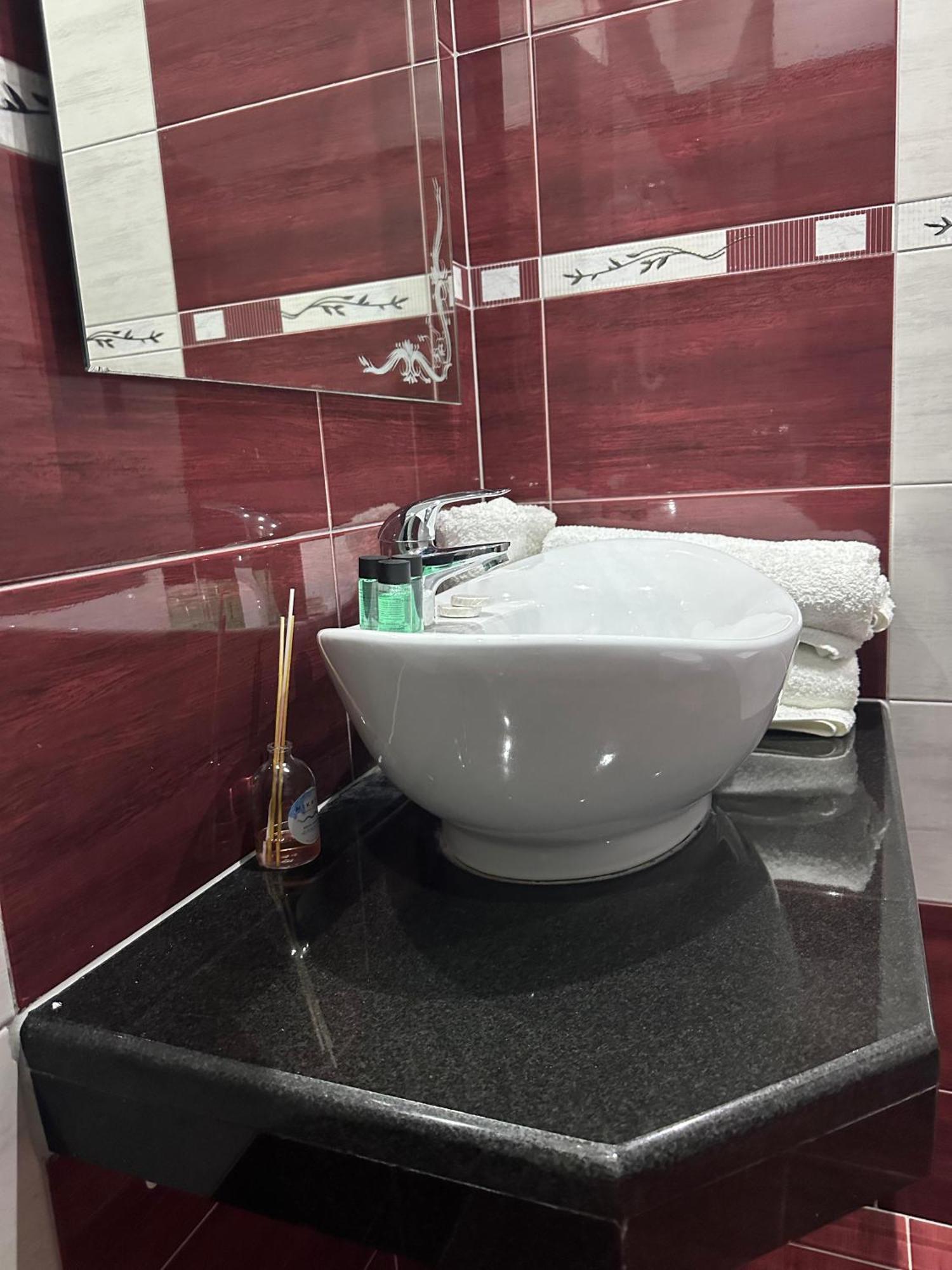 Hotel Selfo Dervician Экстерьер фото